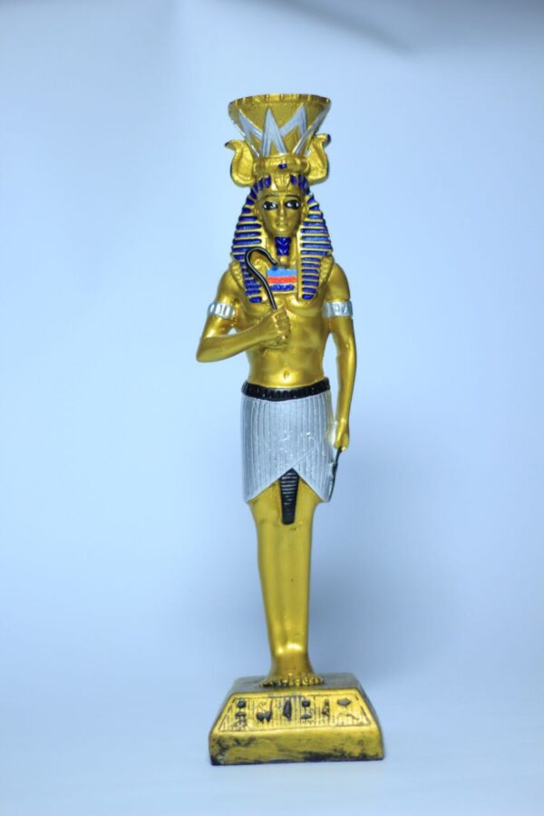 A polyester statue of King Ramses II