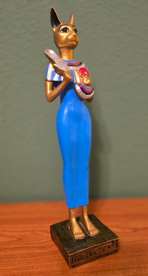 Statue of Bastet – The allure of Pharaonic power and femininity