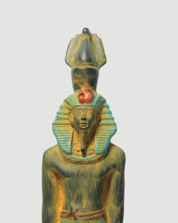 Discover the luxurious stone statue of Ramses II